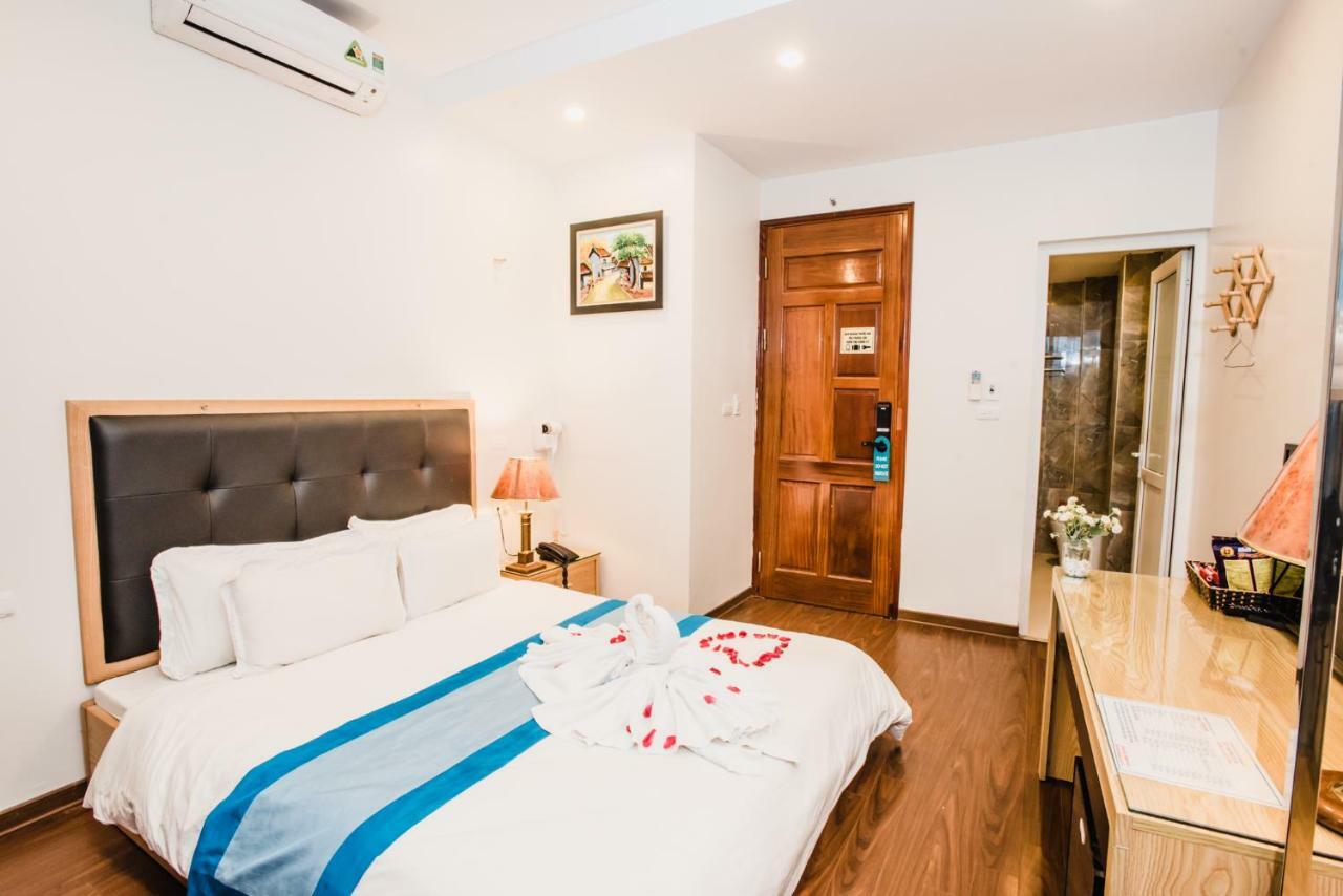 Hotel Royal Van Lung Екстер'єр фото